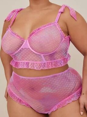 Torrid Heart Mesh Ruffle Pink Underwire Bra 3X